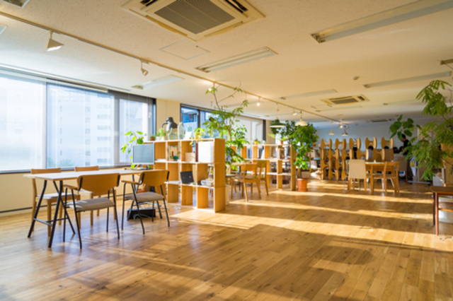 渋谷の本社オフィスは、自分たちでリノベーションを施したこだわりの空間。