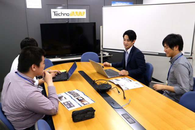 全ての開発業務は札幌オフィス内で行います。