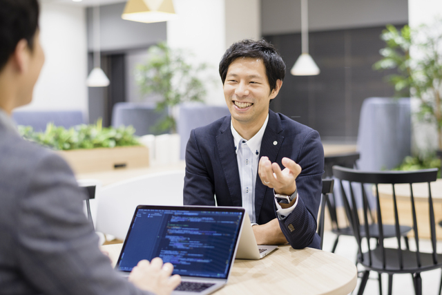 お客様からの依頼を受けて開発するだけでなく、自分たちからもご提案をして、お客様にとって本当の意味で最適なサービスを提供しています。