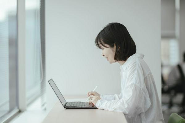 募集している求人：【エンプラセールスのリーダー候補】エンプラ企業の攻略をお任せしたいです！/SaaSに特化したビジネスマッチングサービス！