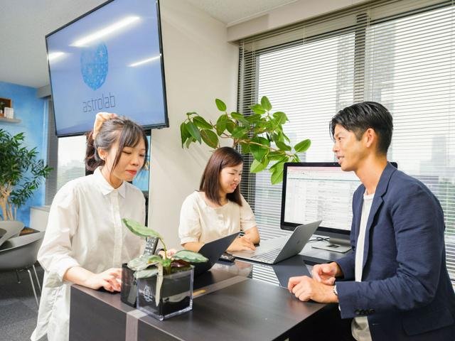 【自社SaaS｜若手活躍中】購買体験の向上を推進し、顧客課題の重要な意思決定に影響力を与えませんか？インサイドセールスの立ち上げメンバー募集！