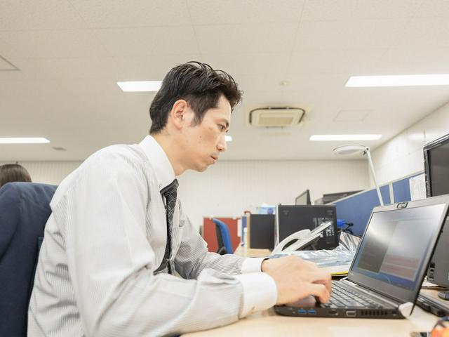 【WEB・スマートデバイス】上流工程を担うエンジニア募集/残業平均月7時間　