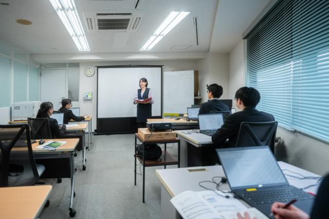 今までの現場で培った開発経験や知識を社員教育に活かしてくれる方を募集します！