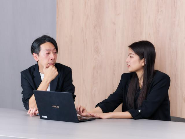 【Webマーケコンサル】有名大手企業のビジネス成長を支援◆プライム上場のIT企業◎私服勤務OK/年間休日125日/平均残業月20時間以下/安定した経営基盤あり