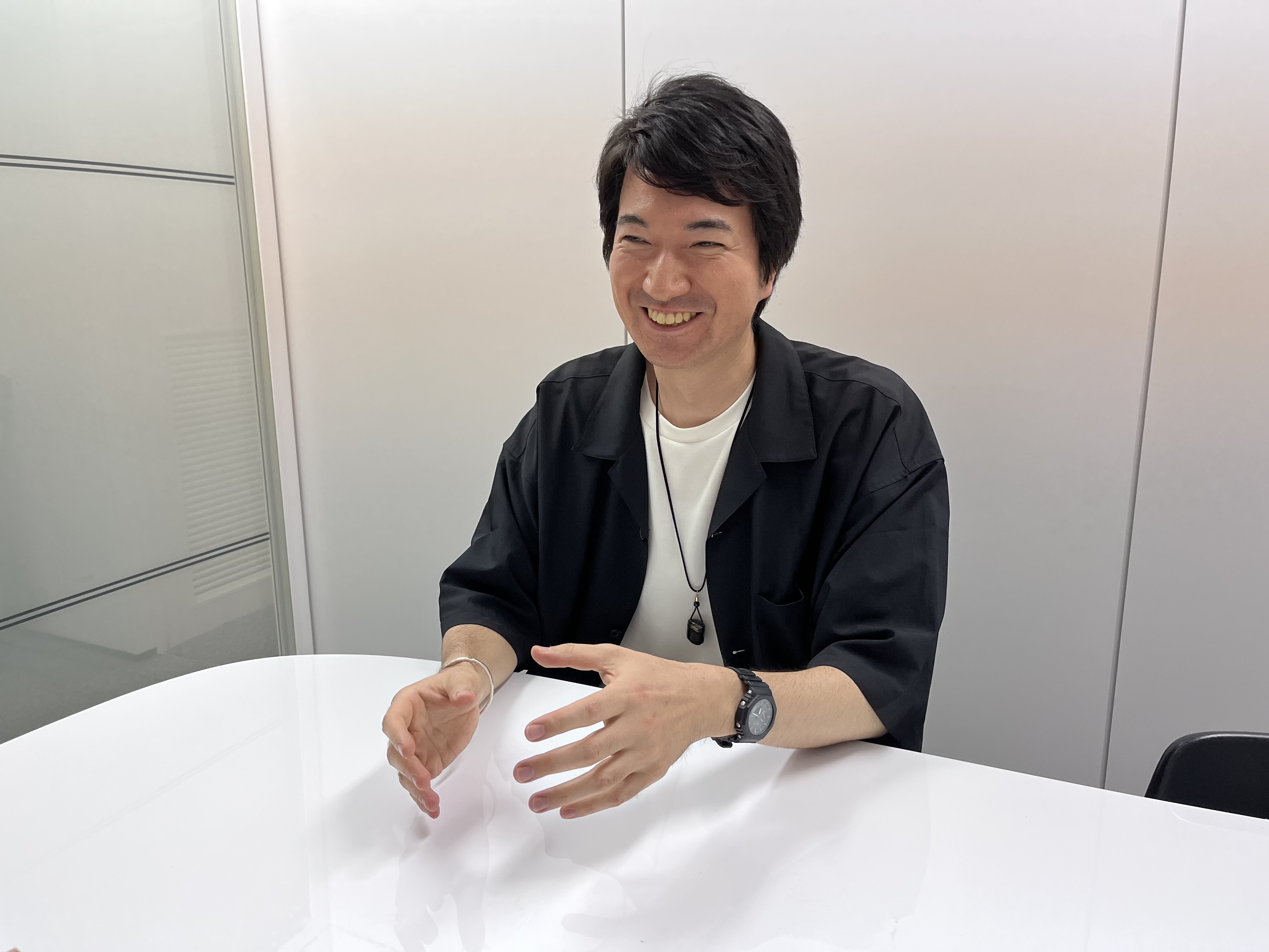 代表取締役社長　本城 嘉太郎
ゲームに魅せられ、ゲームに用いられている技術や最先端のVR技術を活用して世の中に価値を生み出そうとしている。