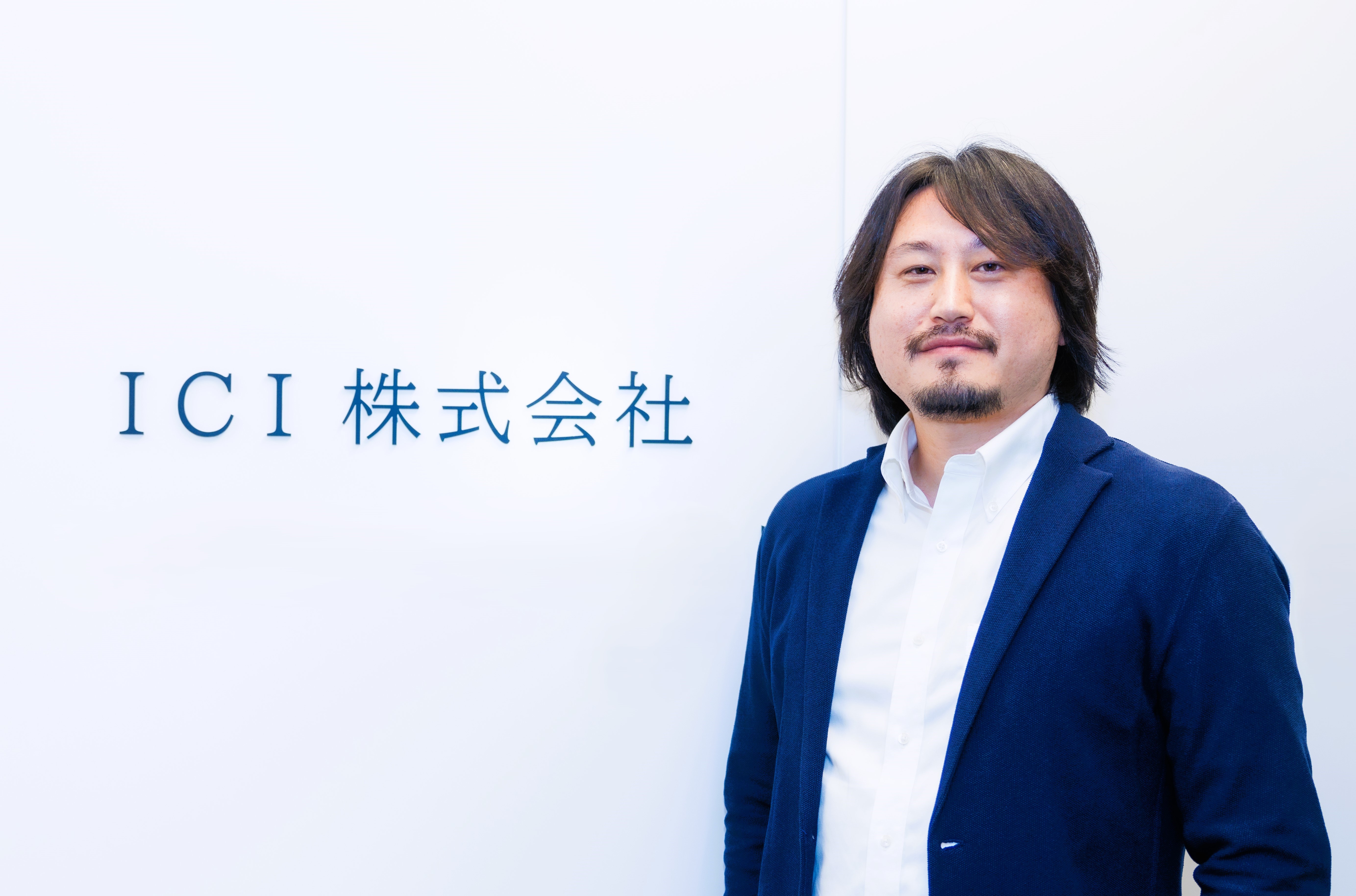 前身は日本医師会のグループ会社で、2020年6月に「次世代医療基盤法」に基づく「認定医療情報等取扱受託事業者」に認定されました。