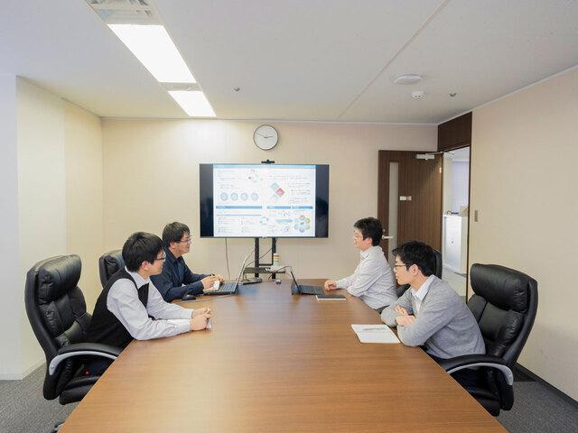 事業内容：受託開発およびプロダクト開発