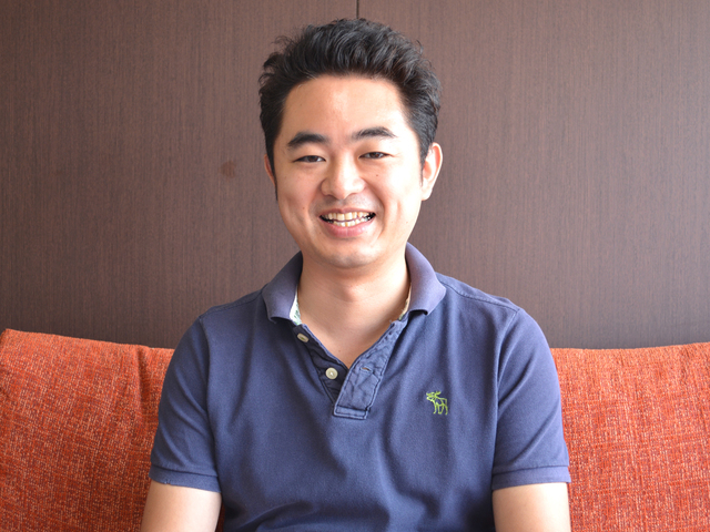 技術責任者 福本裕也氏
ヤフー在籍時代に個人で作ったアプリがApp Storeランキングの上位にランクイン。その後アプリの開発会社で、現在ヒット中のファッションアプリ「iQON」の開発に中心的に携わった後、ロックミーに参画。フルスタックに活躍。