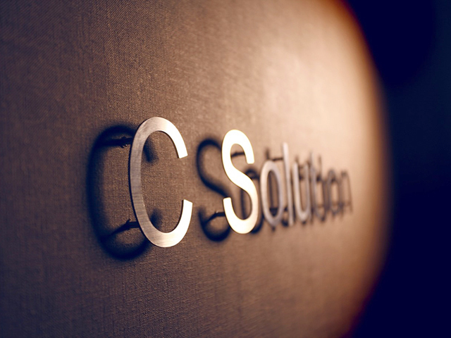 "C"の文字には9つの”C”から始まる単語の意味が込められ、それが企業理念ともなっている。